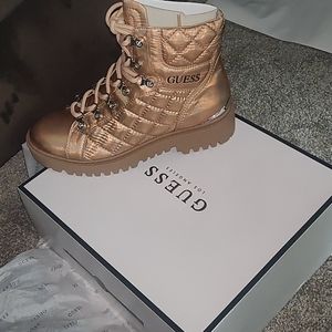 GUESS BOOTS SIZE 8